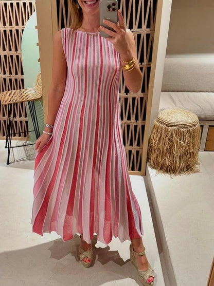 Fashion Sleeveless Pleated Dress