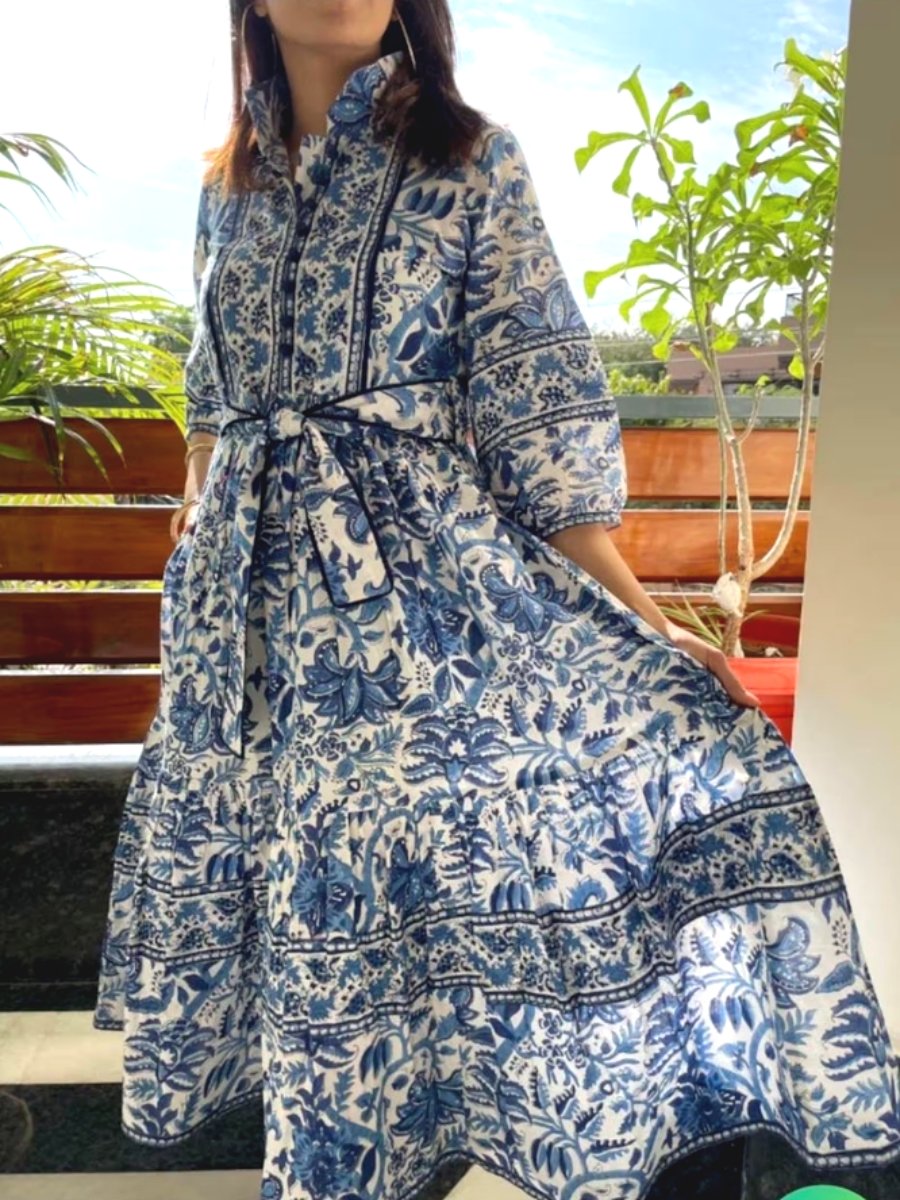 The Elegant Blue Floral Midi Dress